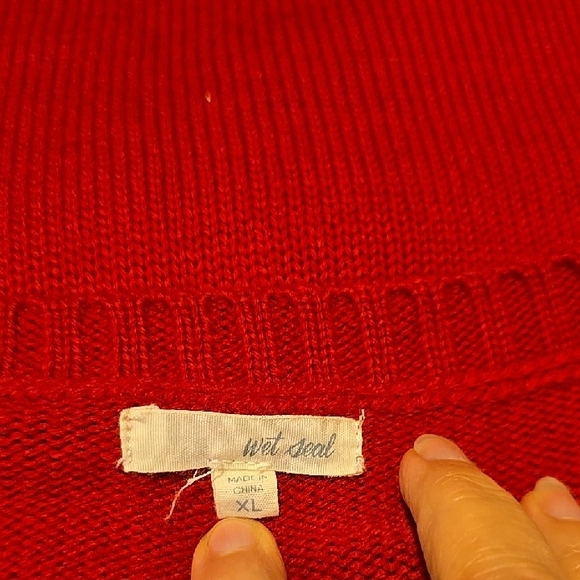 Wet Seal Red and White Llama Ugly Christmas Sweater XL - Picture 2 of 4